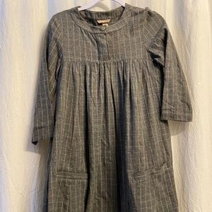 Gray & white check loose fitting dress.